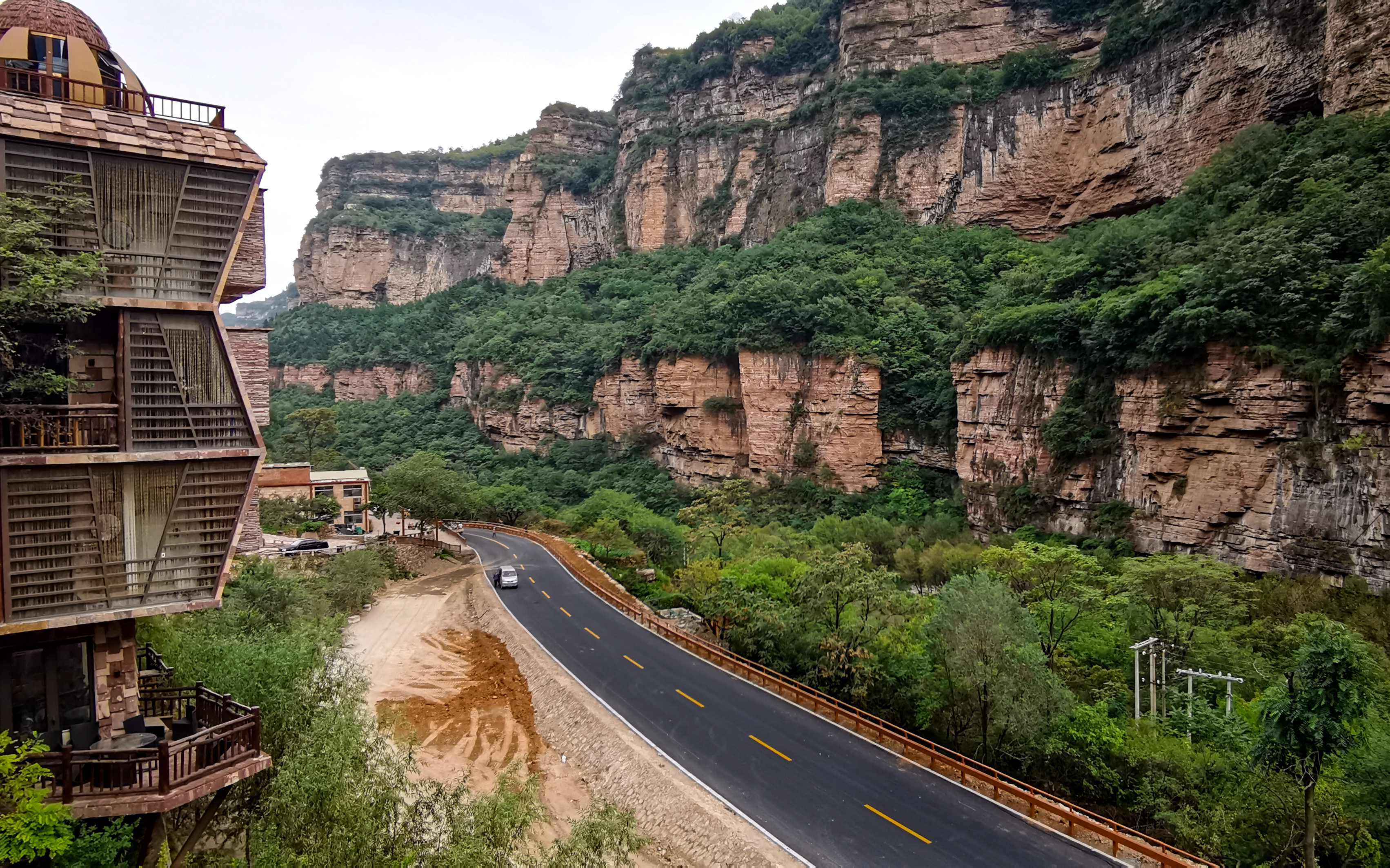 位于河南省安阳市林州市的林石公路获交通运输部2019年度"十大最美