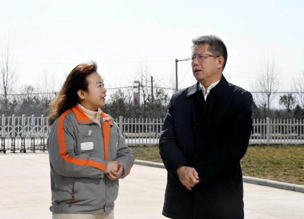 汝阳:县委书记潘峰到产业集聚区开展春节走访慰问