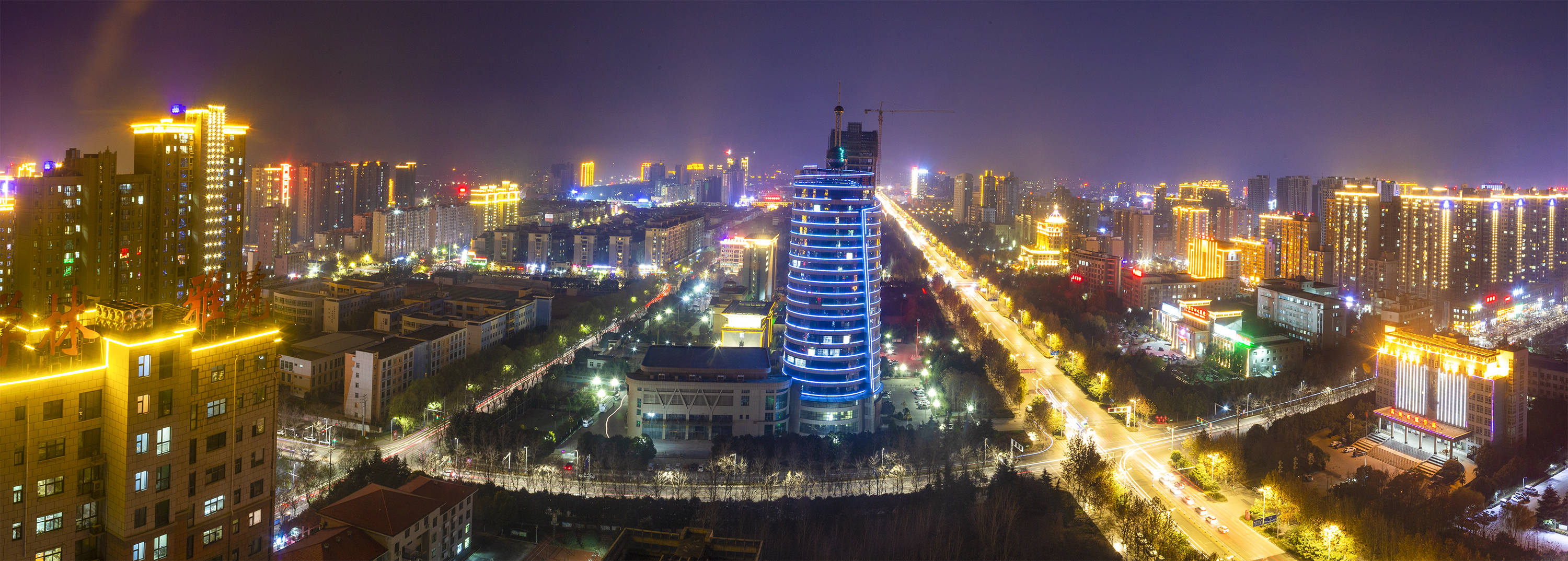 禹州市加大力度,有效利用颍河湿地景观和沿河重点项目,强化城市夜景