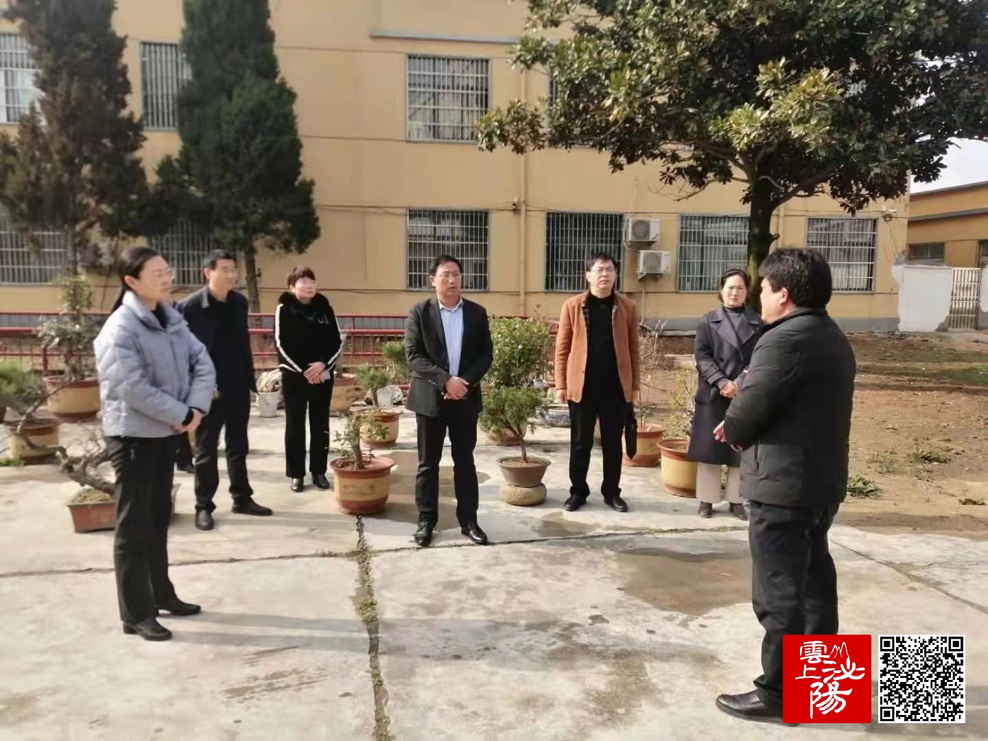 确山县副县长杨彦博带队到泌阳县高店镇参观学习农村安全饮水工作